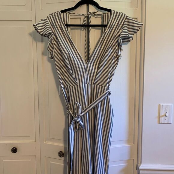 Blue and white striped low cut ruffle jumpsuit - Picture 5 of 9